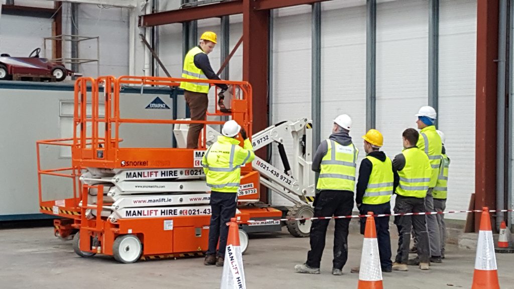 Operator training - Understanding MEWPs in one course | Manlift Hire